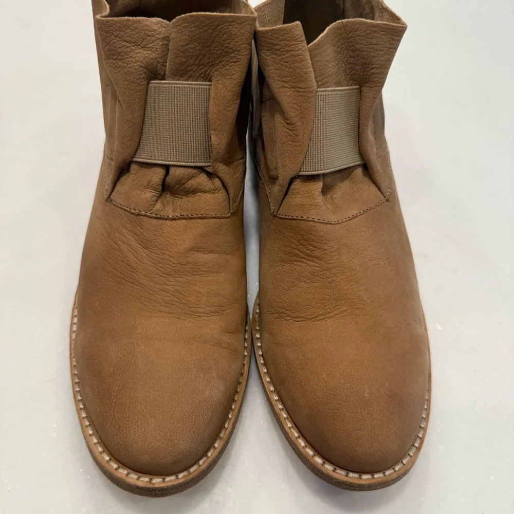 Eileen Fisher Women’s Tan Leather Pull On Ankle Boots Booties Shoes Sz 7.5 - Picture 6 of 11